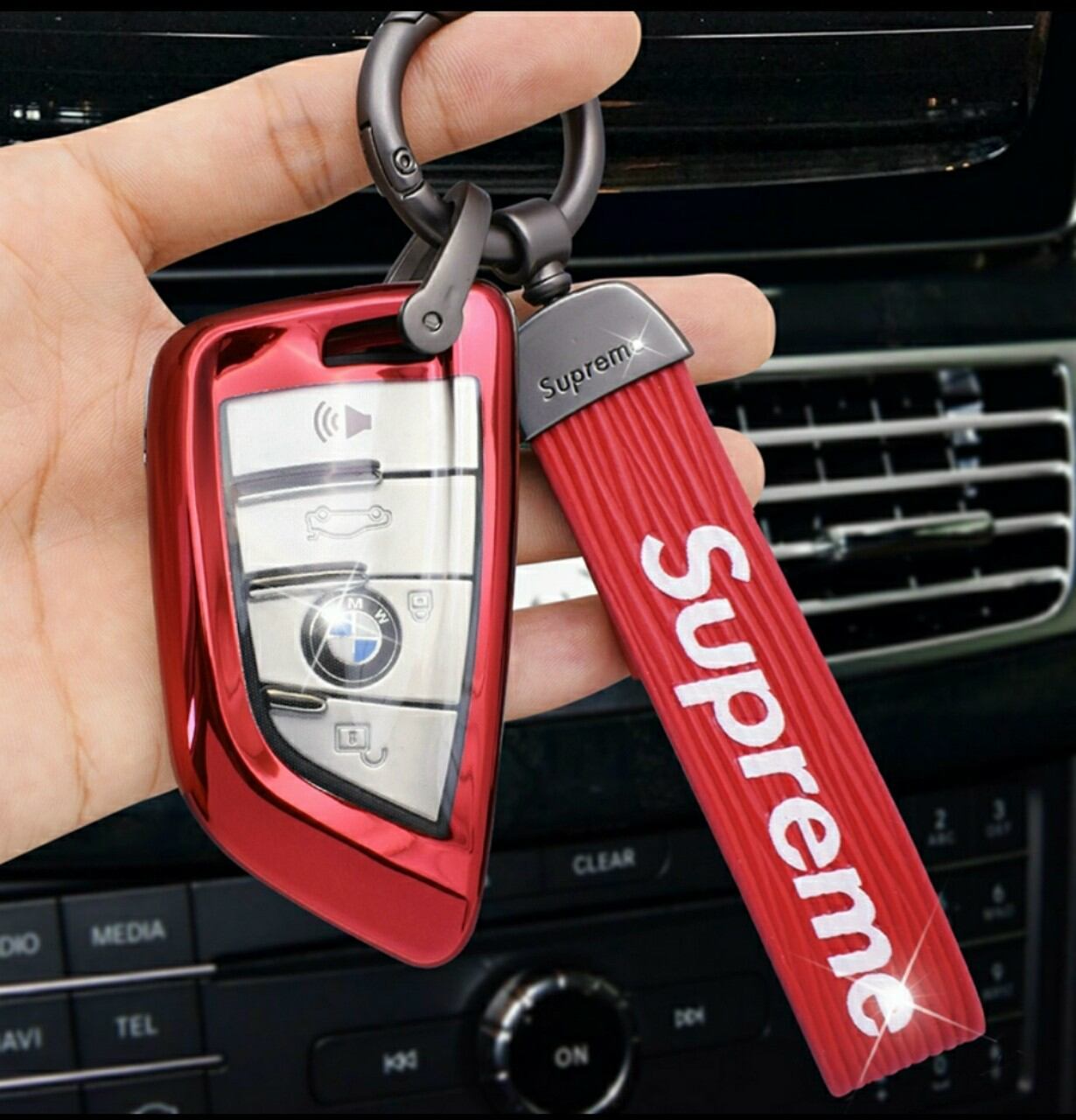 Móc Khóa Dây Da Supreme Phong Cách
