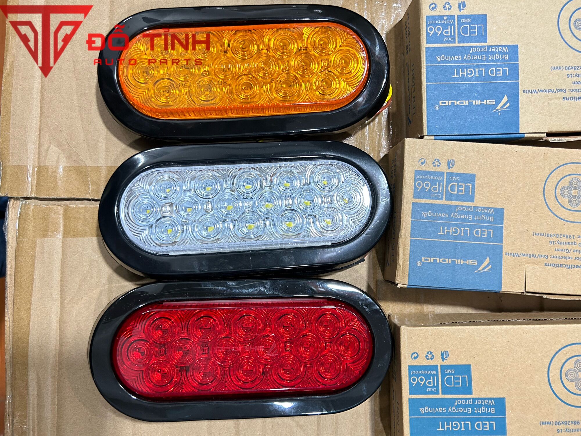 Đèn hậu led bầu dục 2019. Đèn lái sau xe tải 12v/24v trang trí cản sau