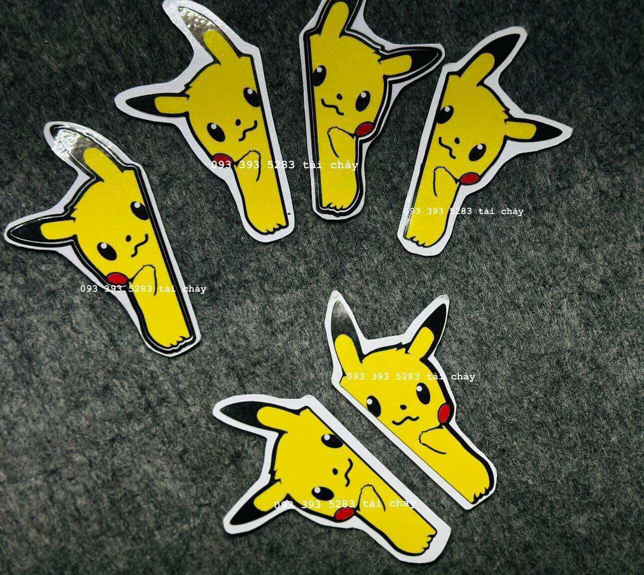 [1 Sticker] Small Size Pikachu Sticker for Car Decoration