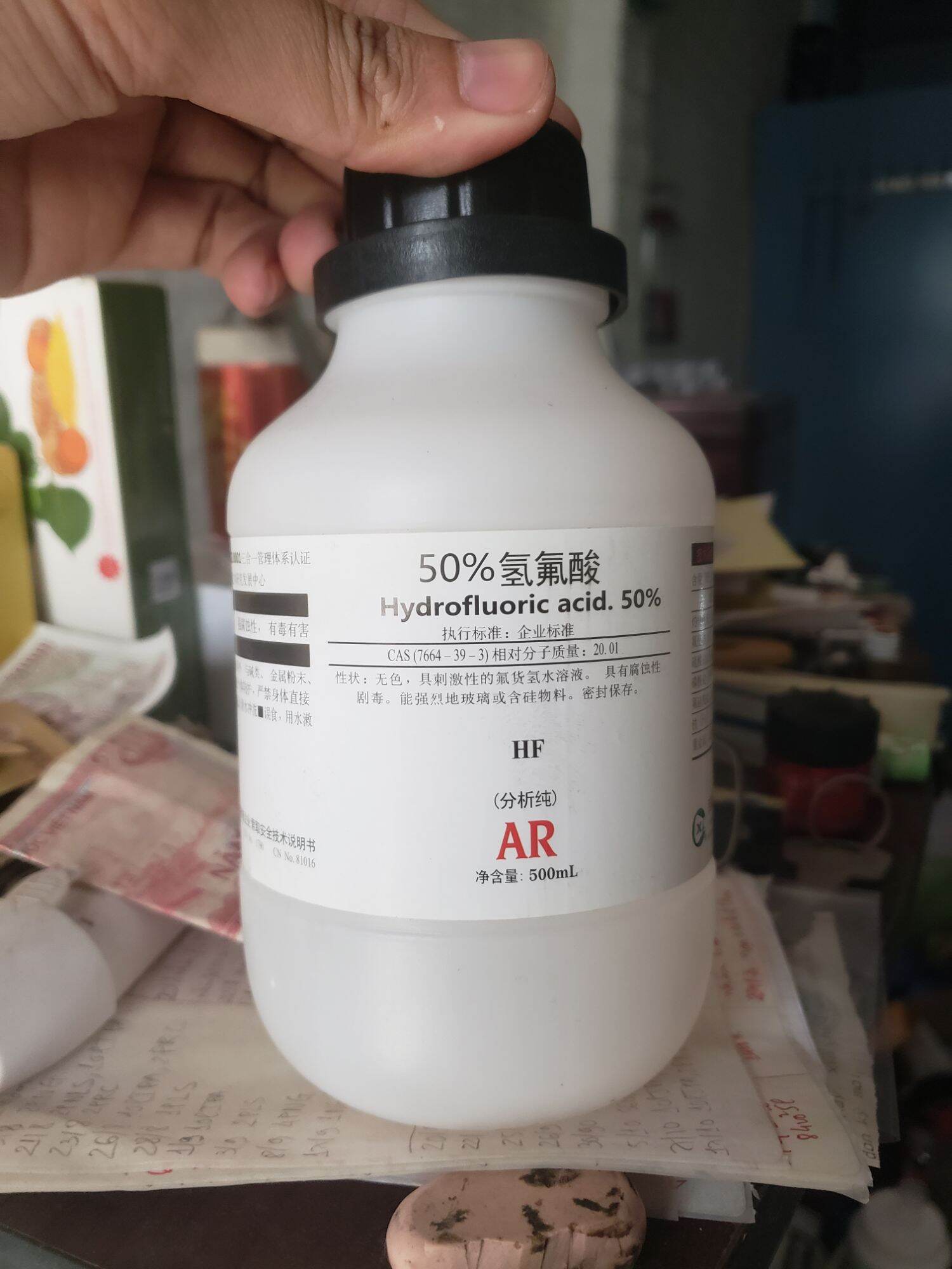 Dung dịch tẩy rửa thủy tinh hidroflorua HF
