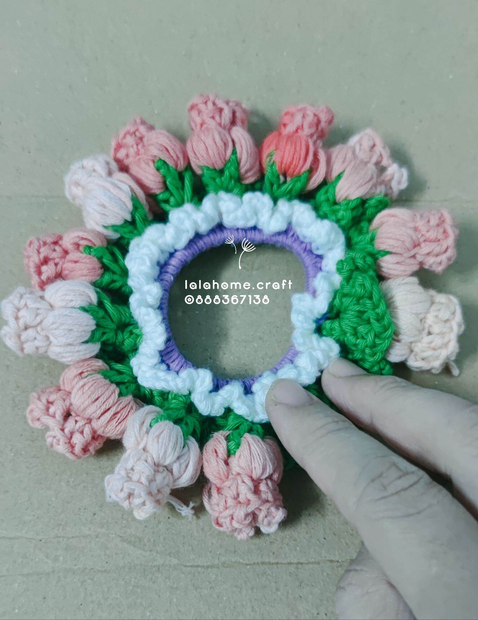 Dây cột tóc scrunchie hoa linh lan bằng len handmade