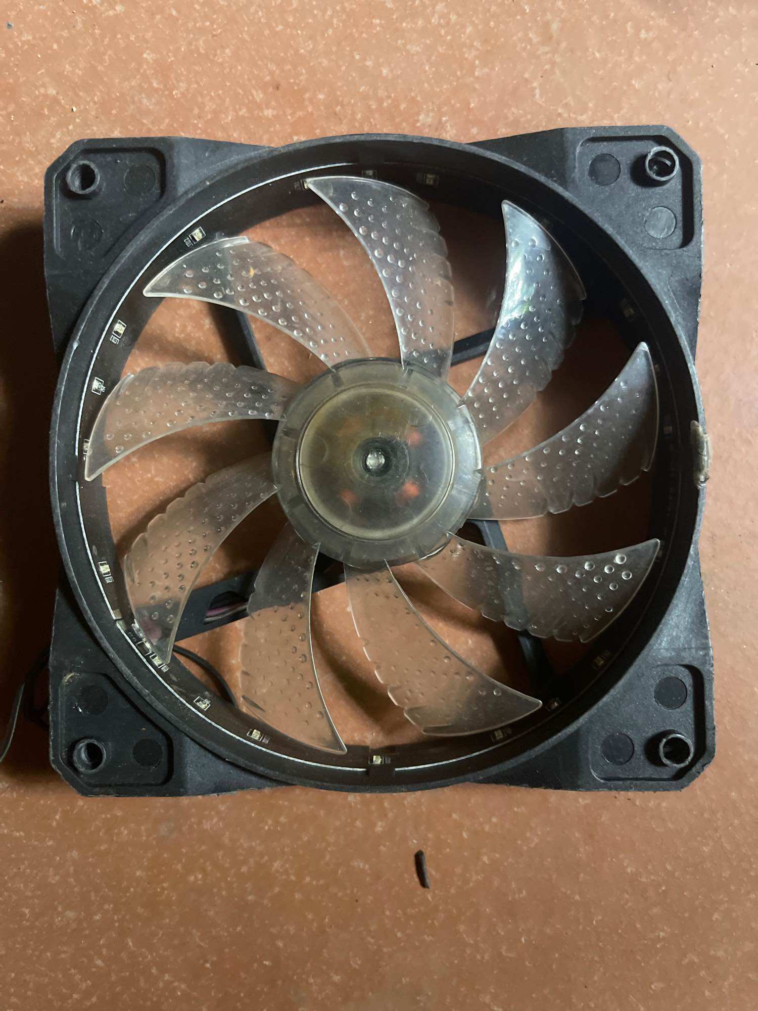 Quạt tản nhiệt làm mát máy tính 12x12