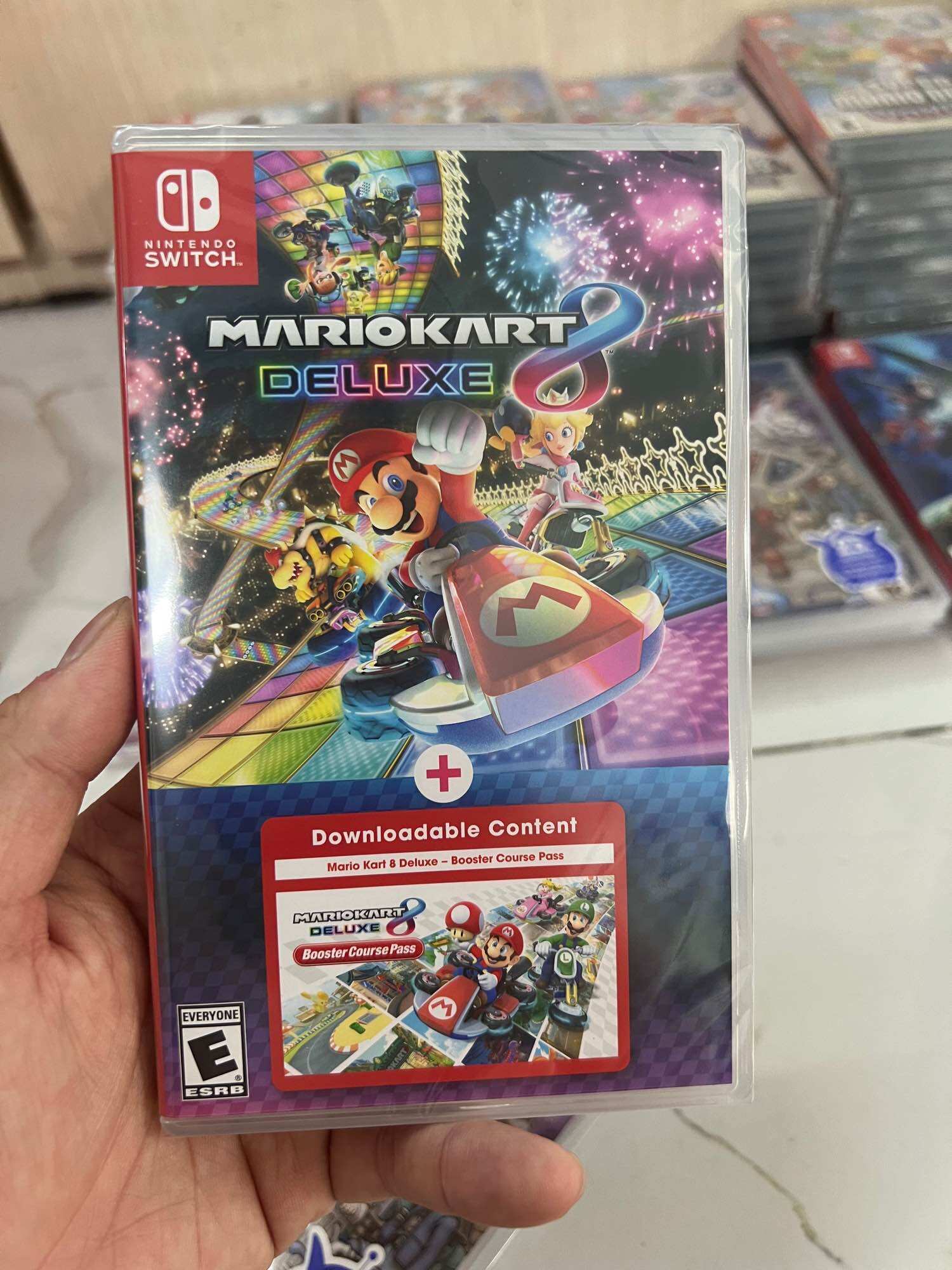 Nintendo Switch Game Cartridge: Mario Kart 8 Deluxe
