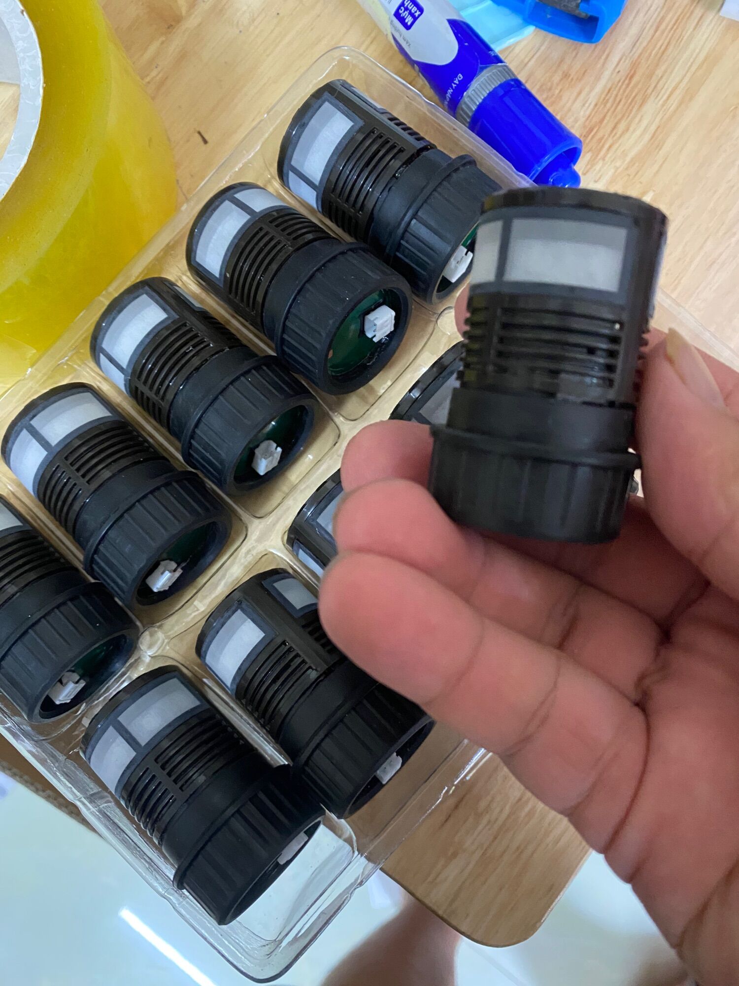 Côn míc LR gia 230k gia một cái