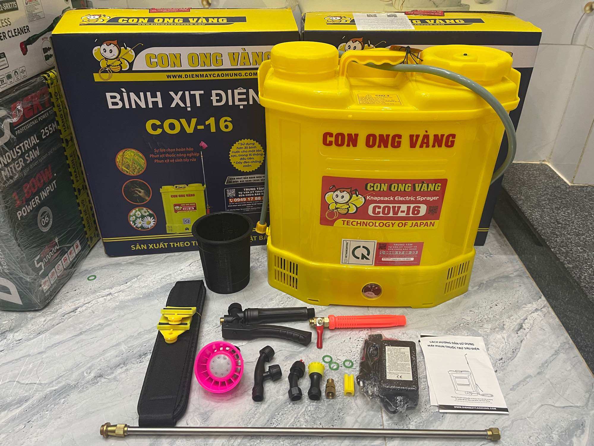 Bình xịt điện 16 lít con ong vàng