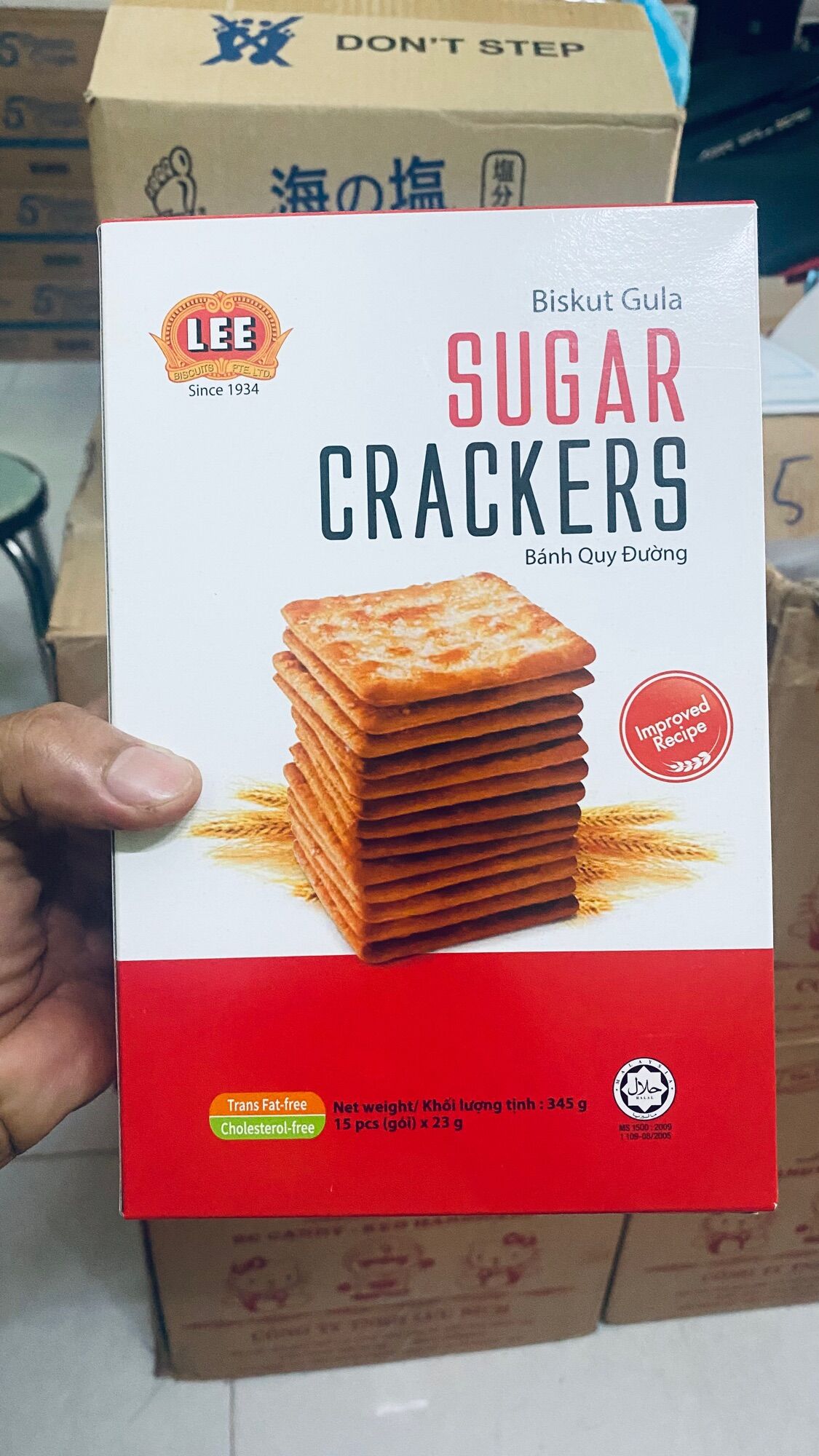Hộp 15 gói bánh lúa đường cream crackers. malaysia