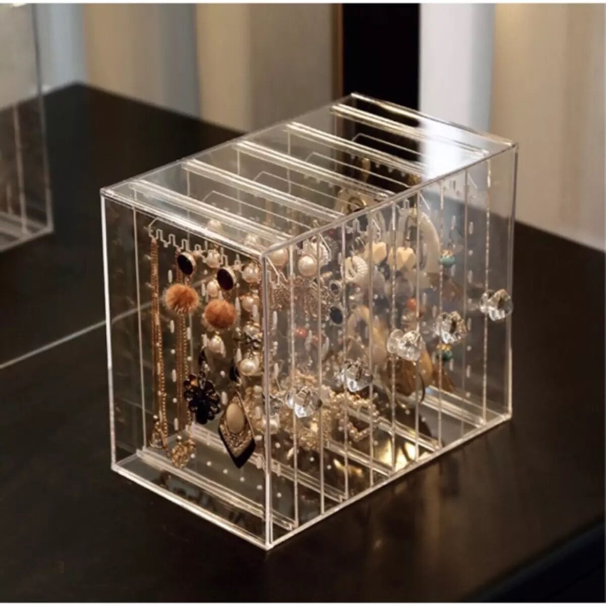 Kệ Đựng Bông Tai Nhựa Mica 5 Ngăn Trong Suốt Cao Cấp