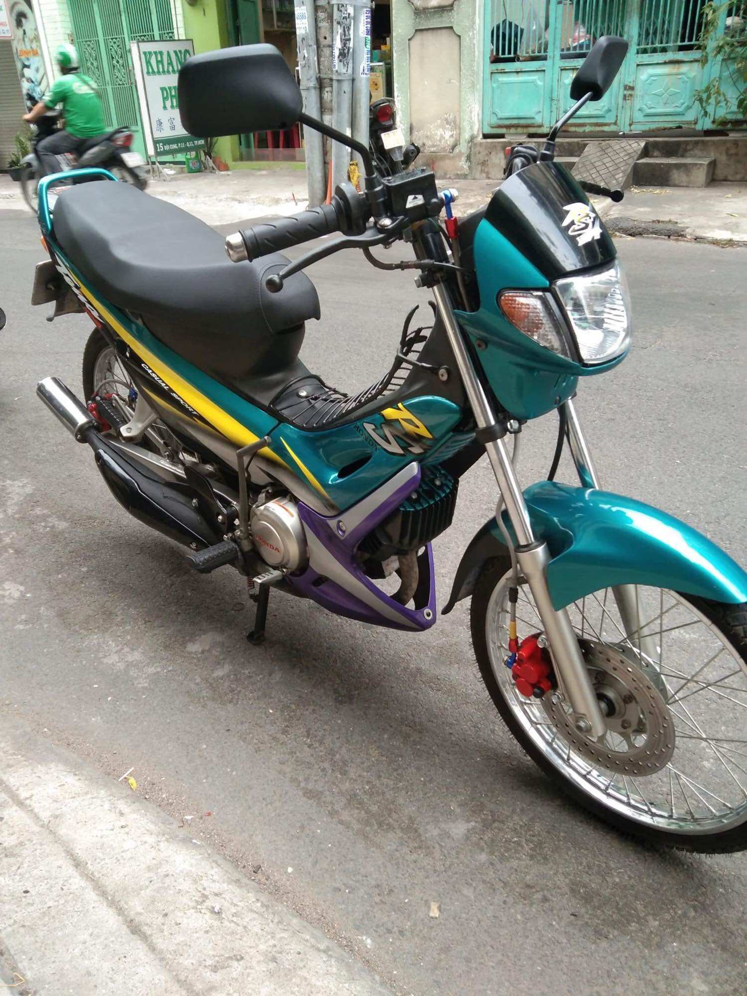Ben đạp sau Nova Dash, Tena, Sonic zin Honda