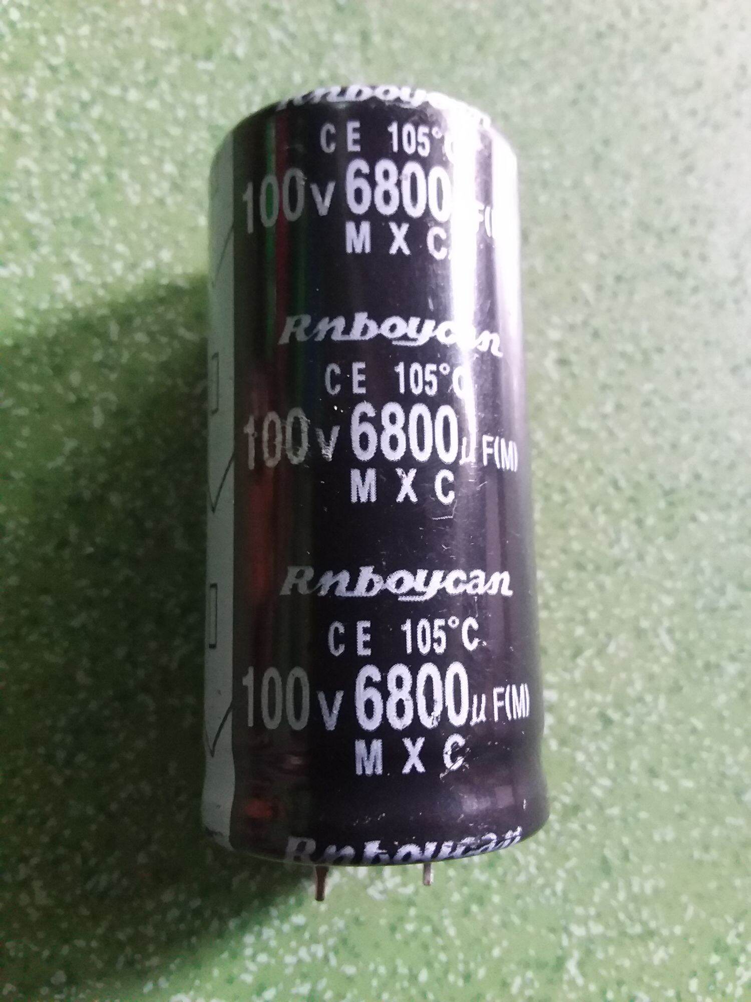 1 chiếc tụ lọc nguồn ruboycon 100v-6800 uf