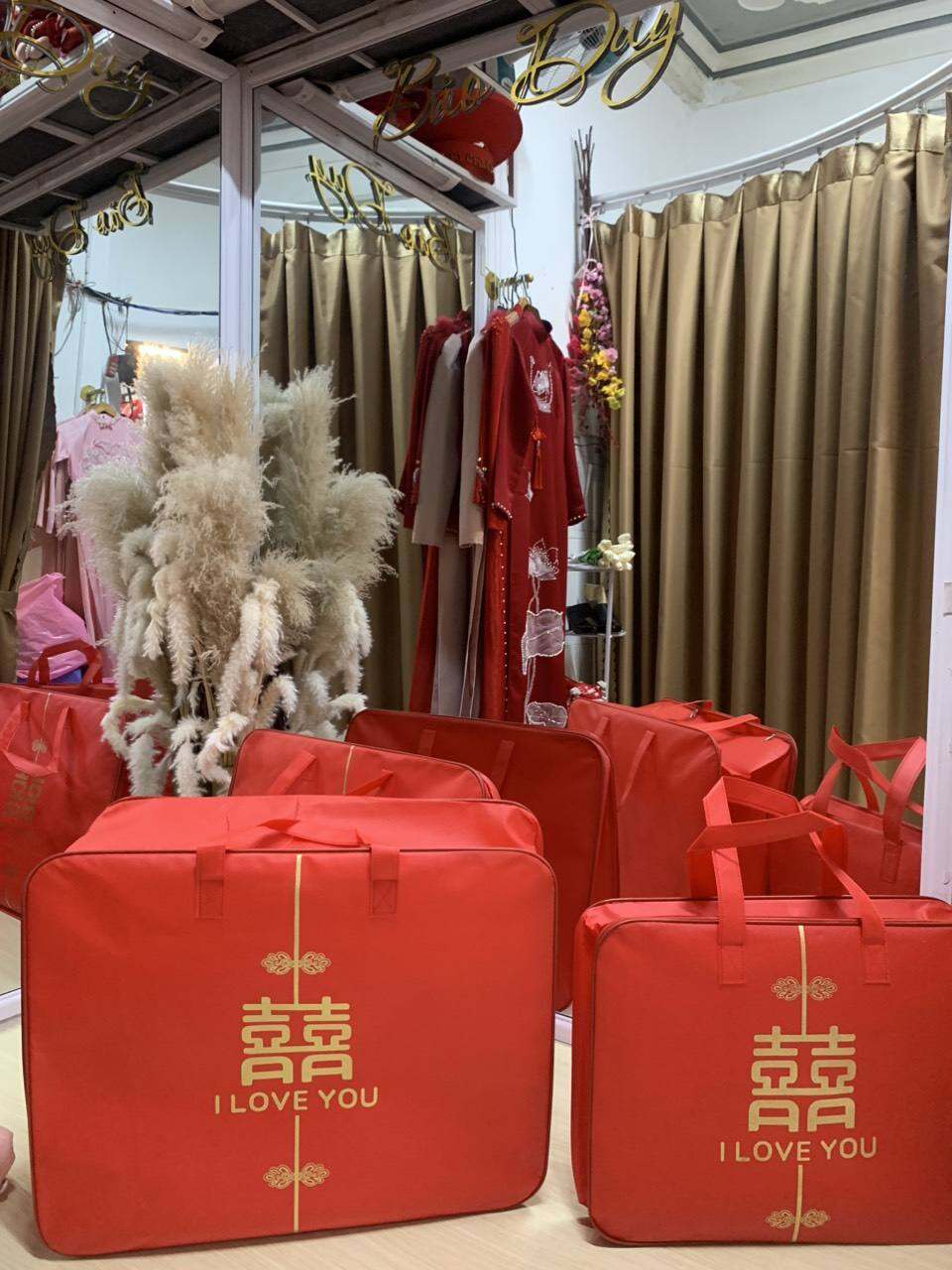 Vali đựng váy cưới, túi đựng váy cưới, chăn gối