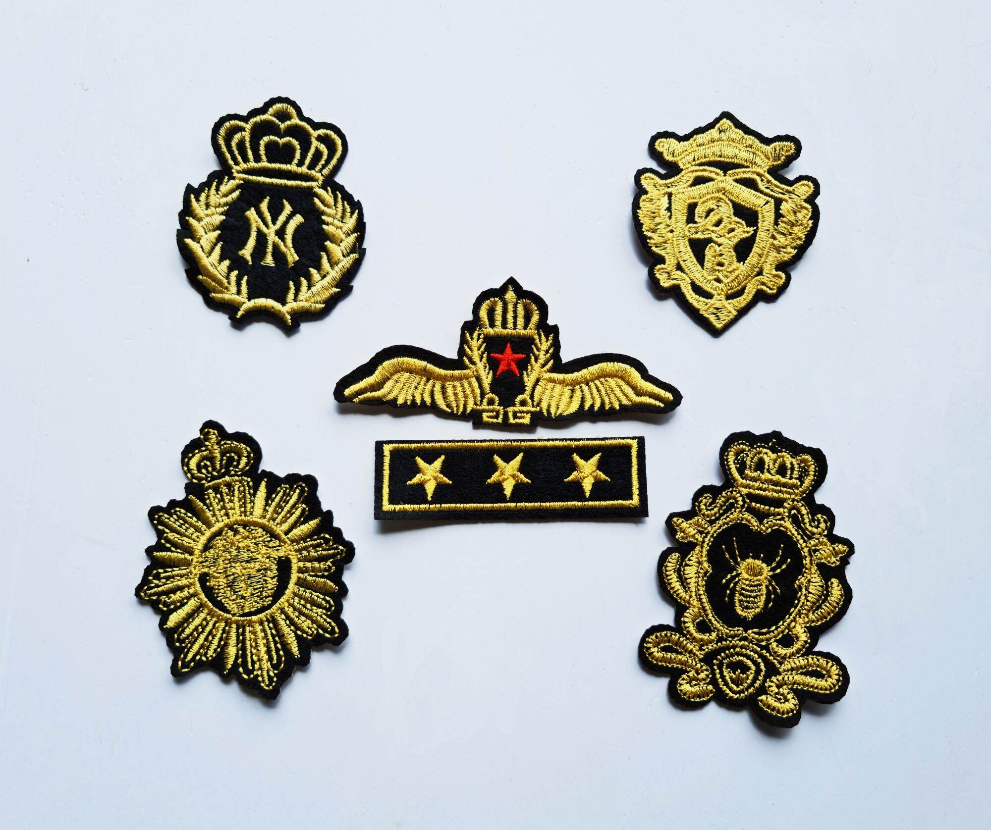 Set 5 Miếng Sticker Thêu Huy Hiệu Độc Đáo MS848753