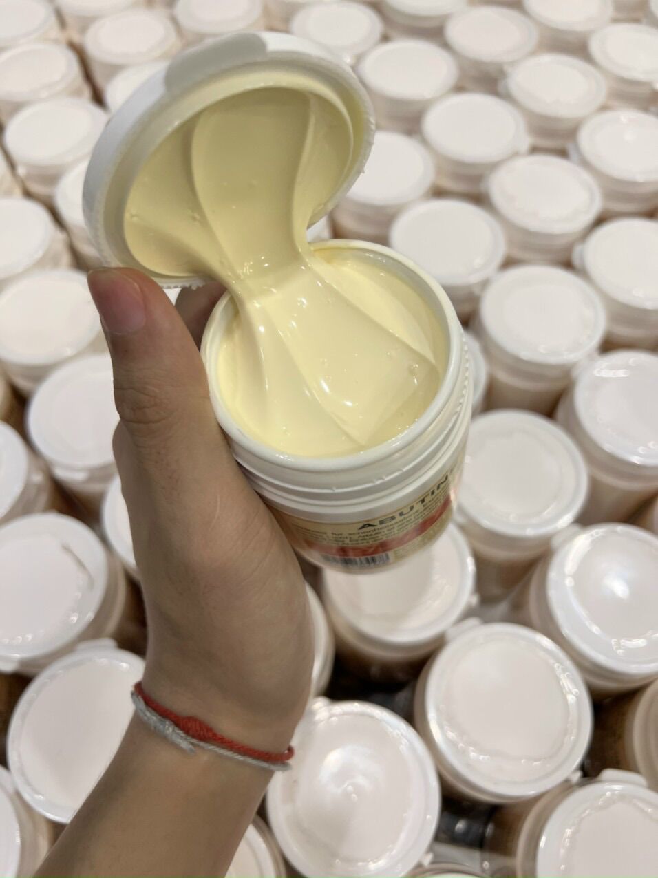 Kem body kích trắng abutine 3c3