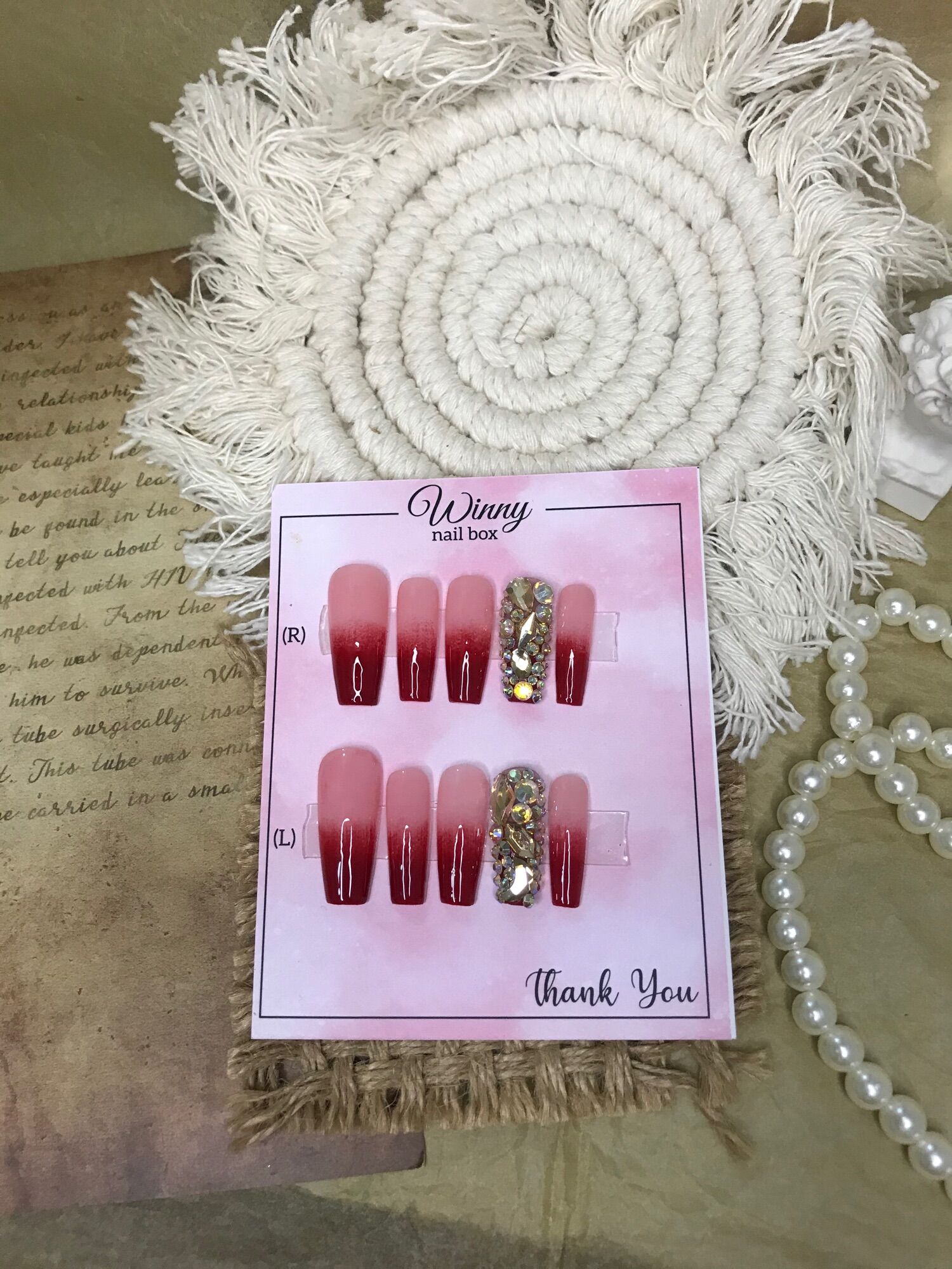 Nailbox móng up móng giả đỏ ombre đính đá
