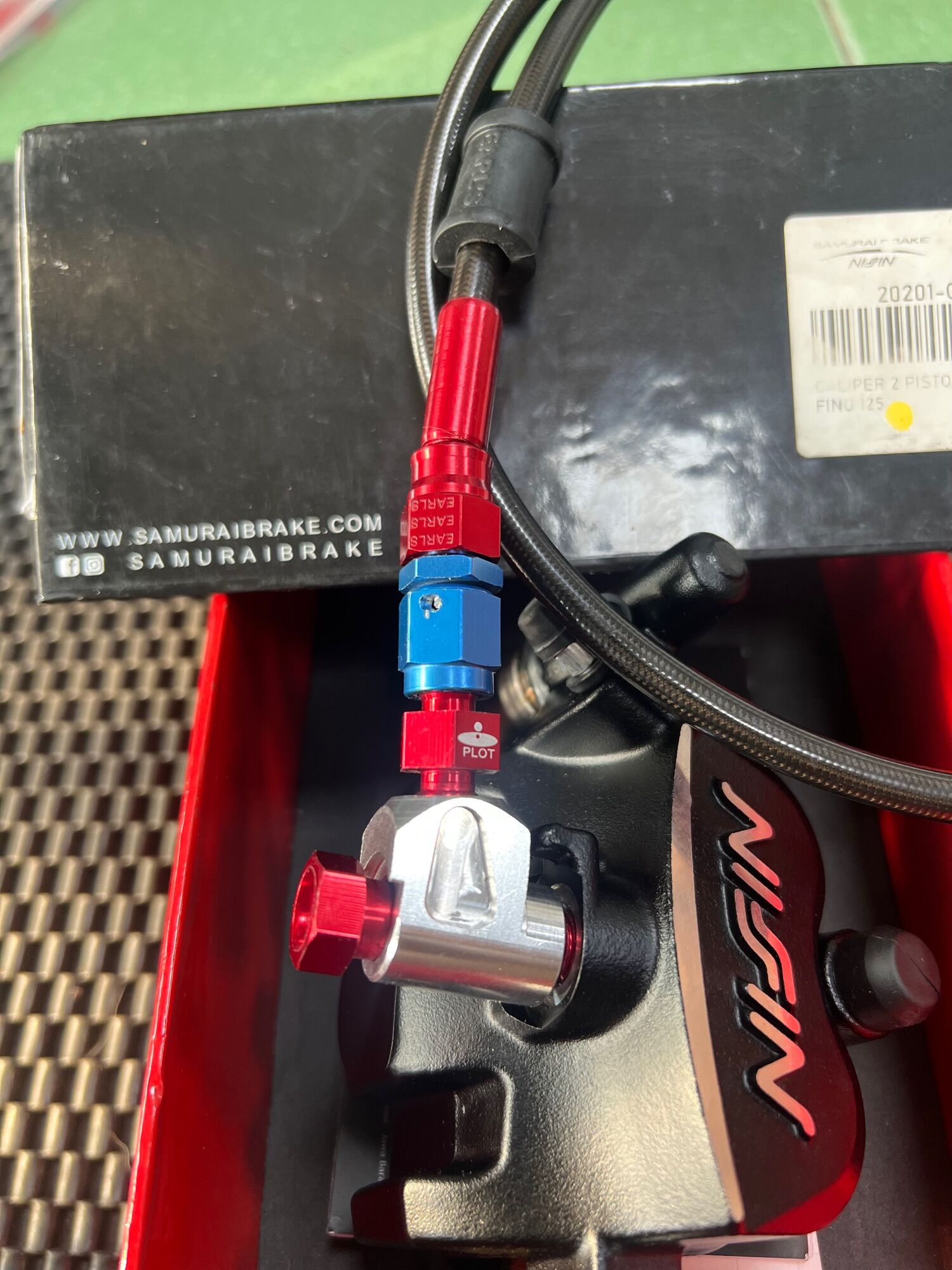 Dây dầu Hel bấm sẵn đầu Earl’s cho anh em chơi xe Gắn heo Brembo , gắn được cho tất cả dòng xe 2 bánh