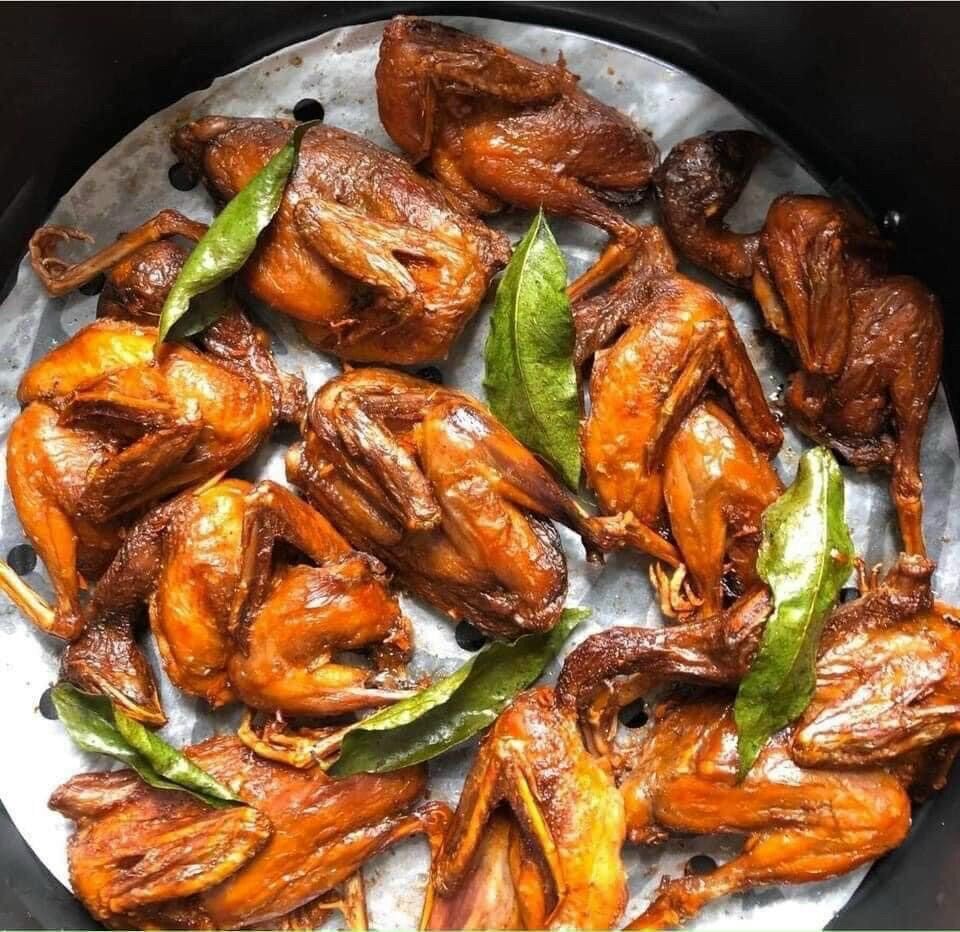 Hộp 800gr Chim cút ướp sẵn