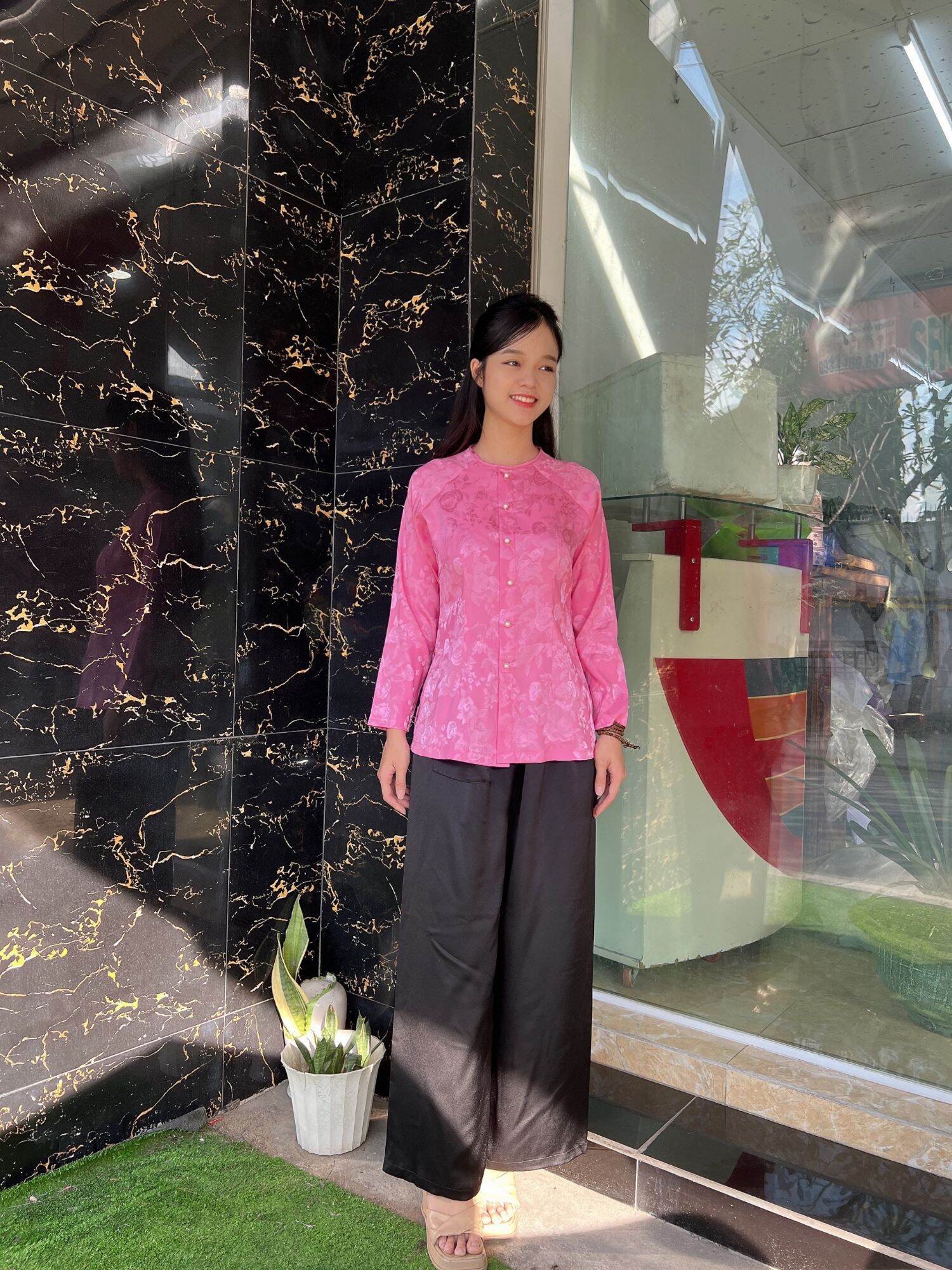 Bộ bà ba gấm