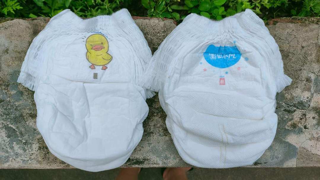 Bỉm trần siêu siêu rẻ combor 100 miếng bỉm quần.