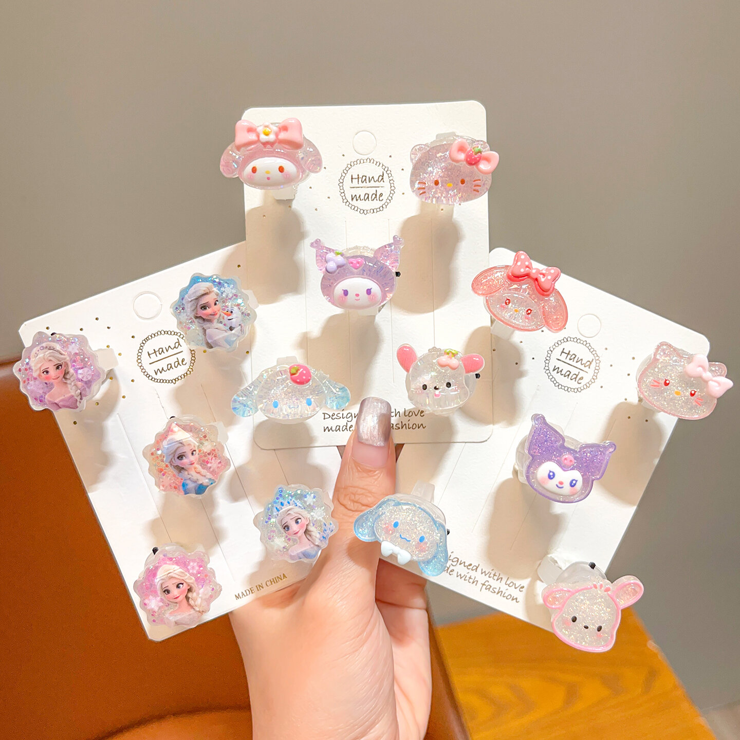 Bộ Nhẫn Dán Hình Cartoon Cho Bé Gái