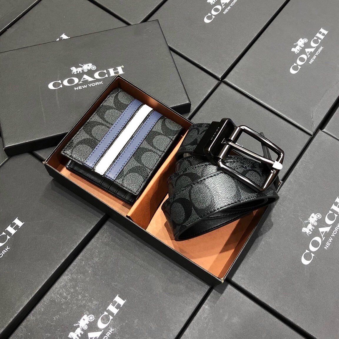 Set thắt lưng kèm ví Coach xuất xịn