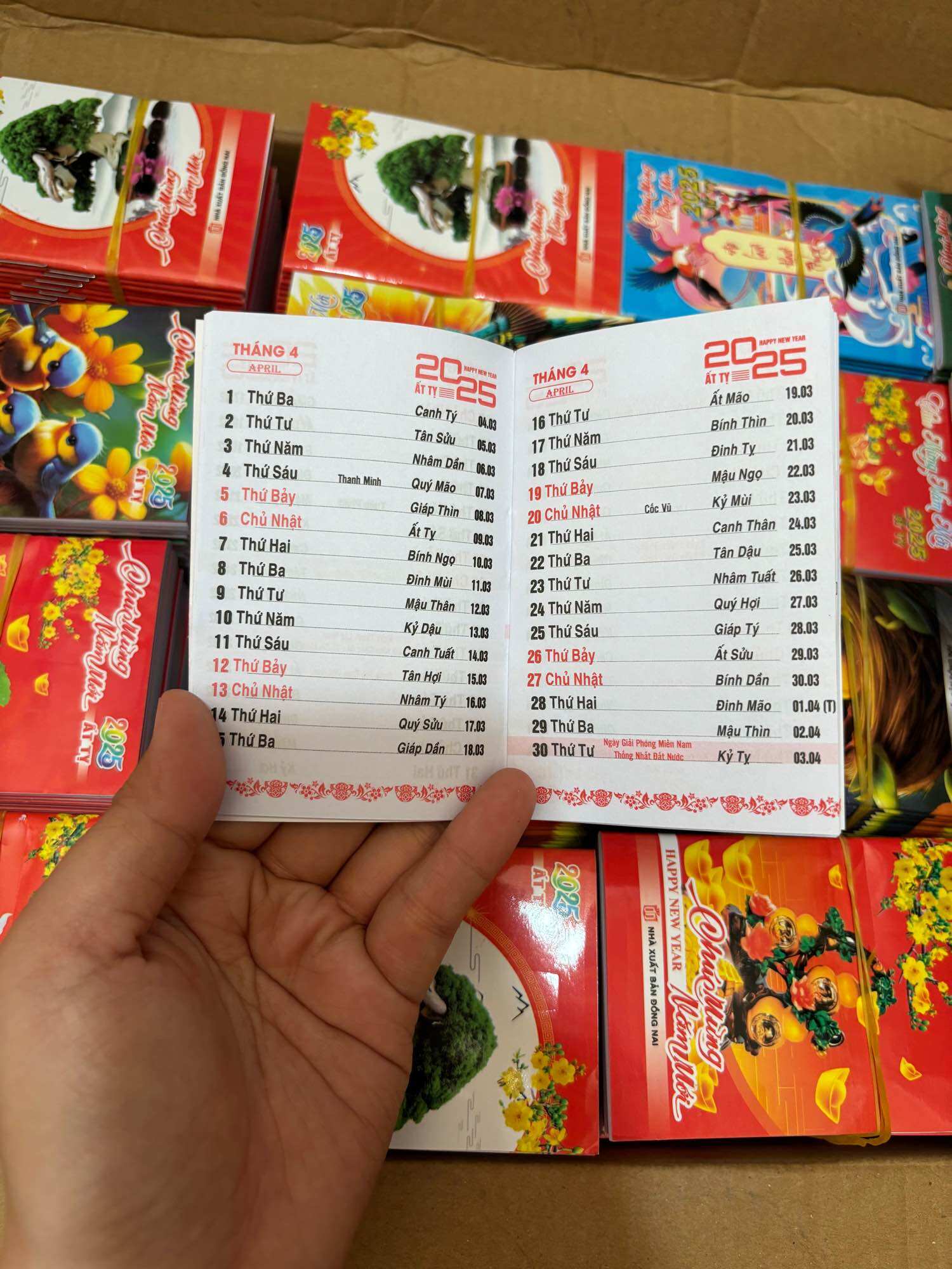 Sổ tay lịch mini 2025( 3 cuốn)