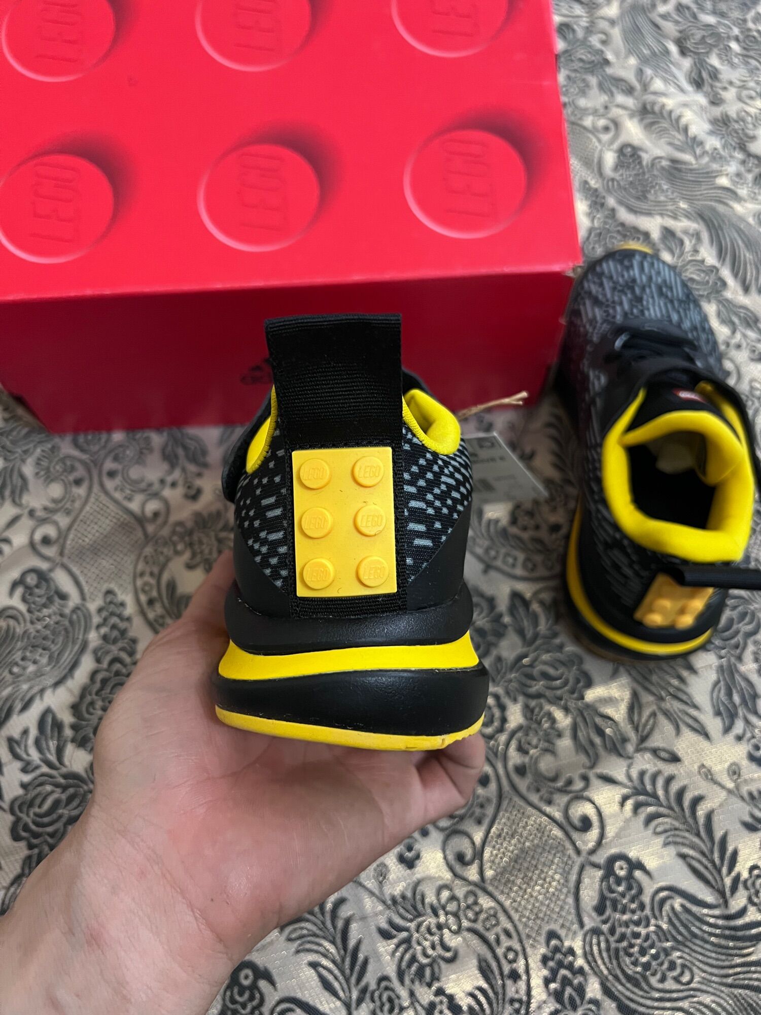Giày Adidas trẻ em LEGO 💯