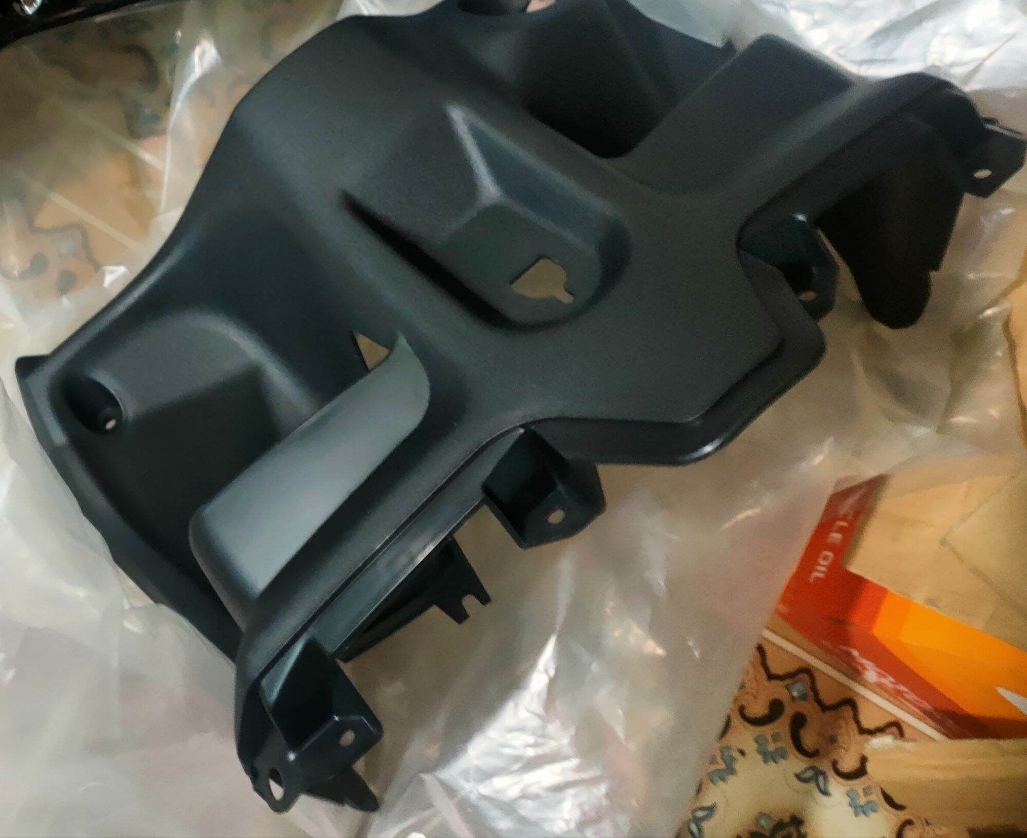 ốp ổ khóa Hayate 125