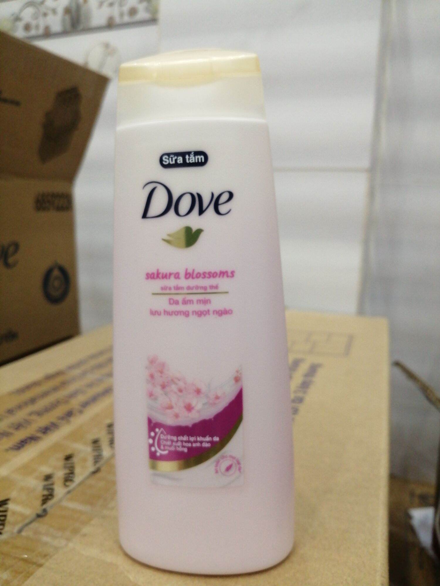 Sữa tắm dove Sakura 200g( hàng khuyến mãi)