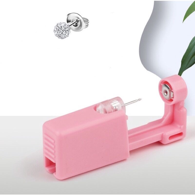 Bấm lỗ tai dùng một lần (giá 1 cái)