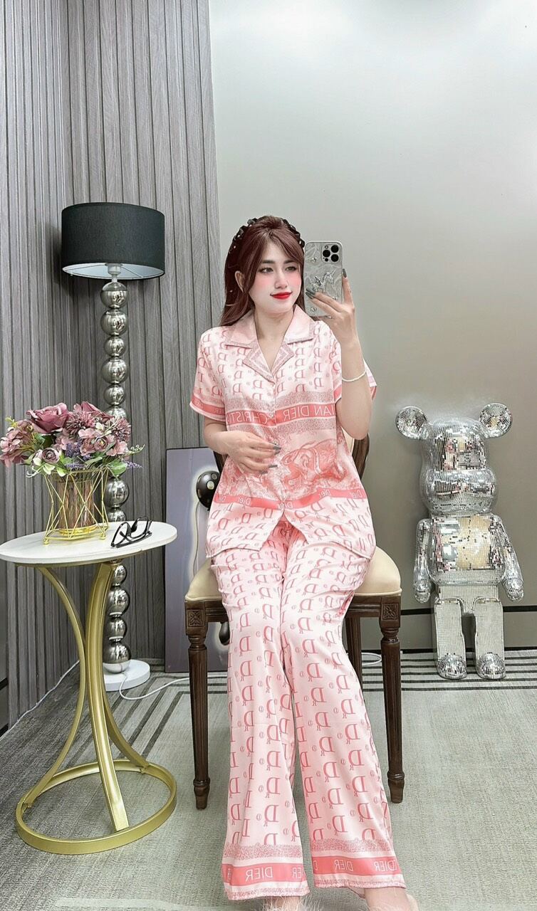 Đồ bộ tay ngắn lụa mềm cao cấp. Hàng thiết kế chuẩn from