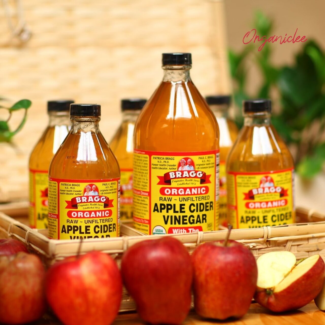 Giấm Táo hữu cơ Bragg , Organic Apple Cider Vinegar - 473ml