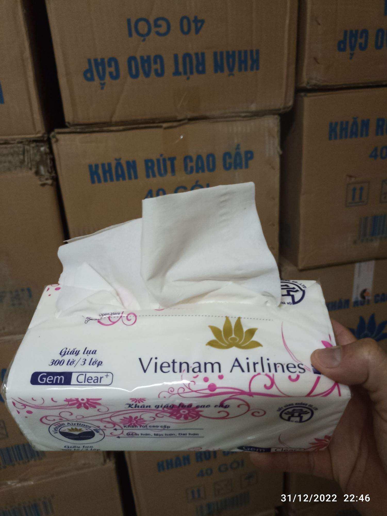 GIẤY RÚT LỤA HÀNG KHÔNG- 300 TỜ 3 LỚP(VIETNAM AIRLINE)