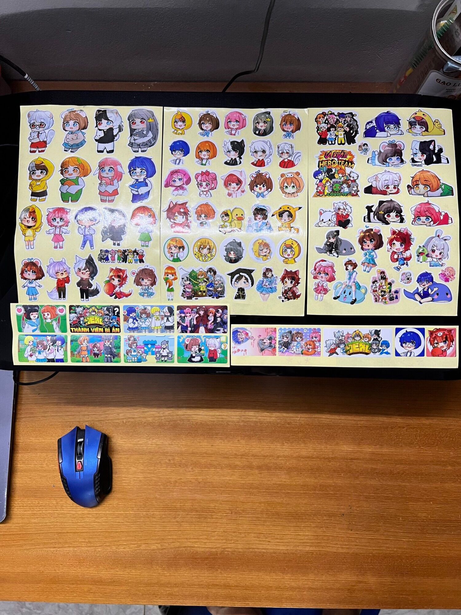 Bộ hình dán 86 Sticker Hero Team