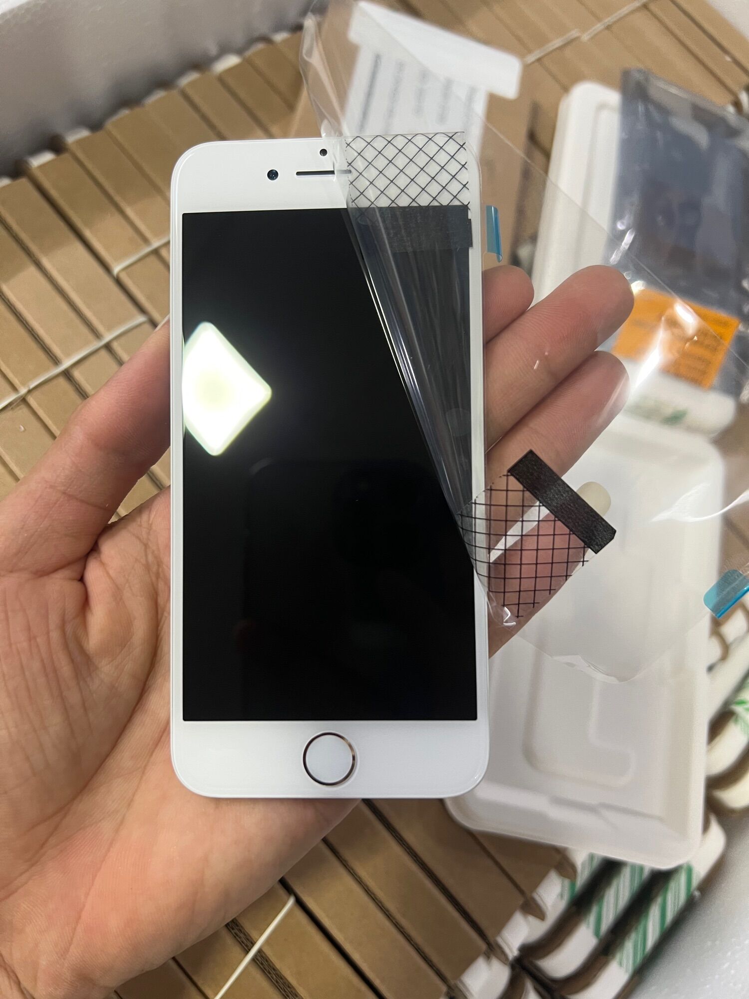 Màn Hình Thay thế 7G new hãng full đồ ( loa + camera trước + home )
