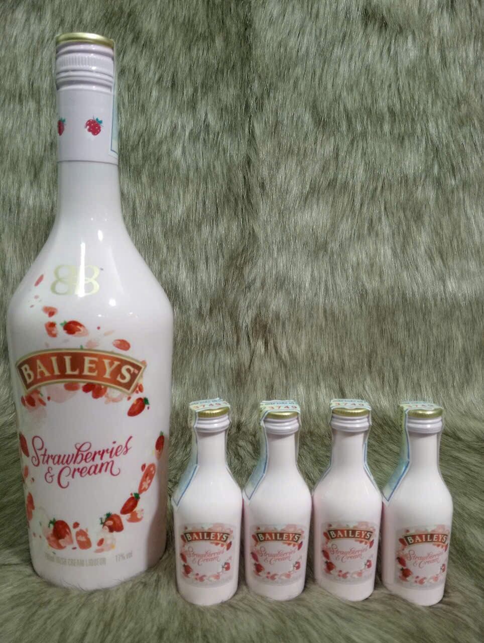Bailleys Strawberry & Cream 700ml