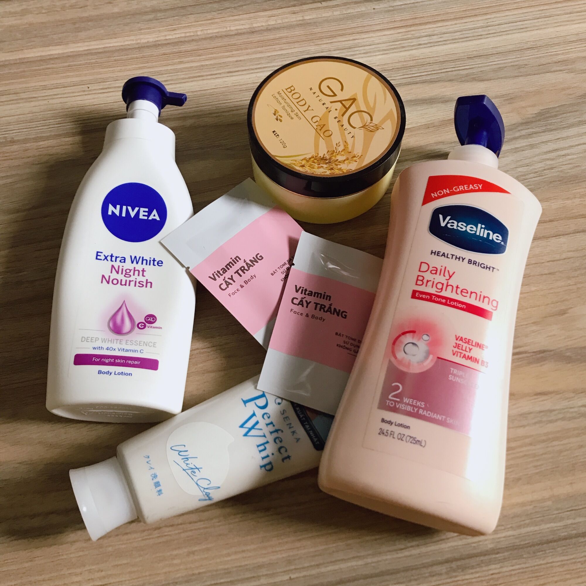 [ GIÁ SỈ MUA 10 TẶNG 1 ] Combo 100 viên cấy trắng kích trắng da cấp tốc