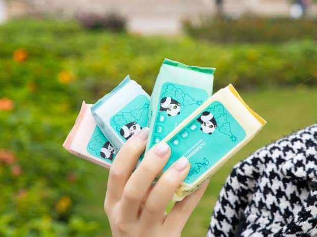 Lốc 8 gói khăn ướt mini bỏ túi Mylan/khăn ướt bỏ túi/khăn ướt học sinh ,không mùi (64 tờ)