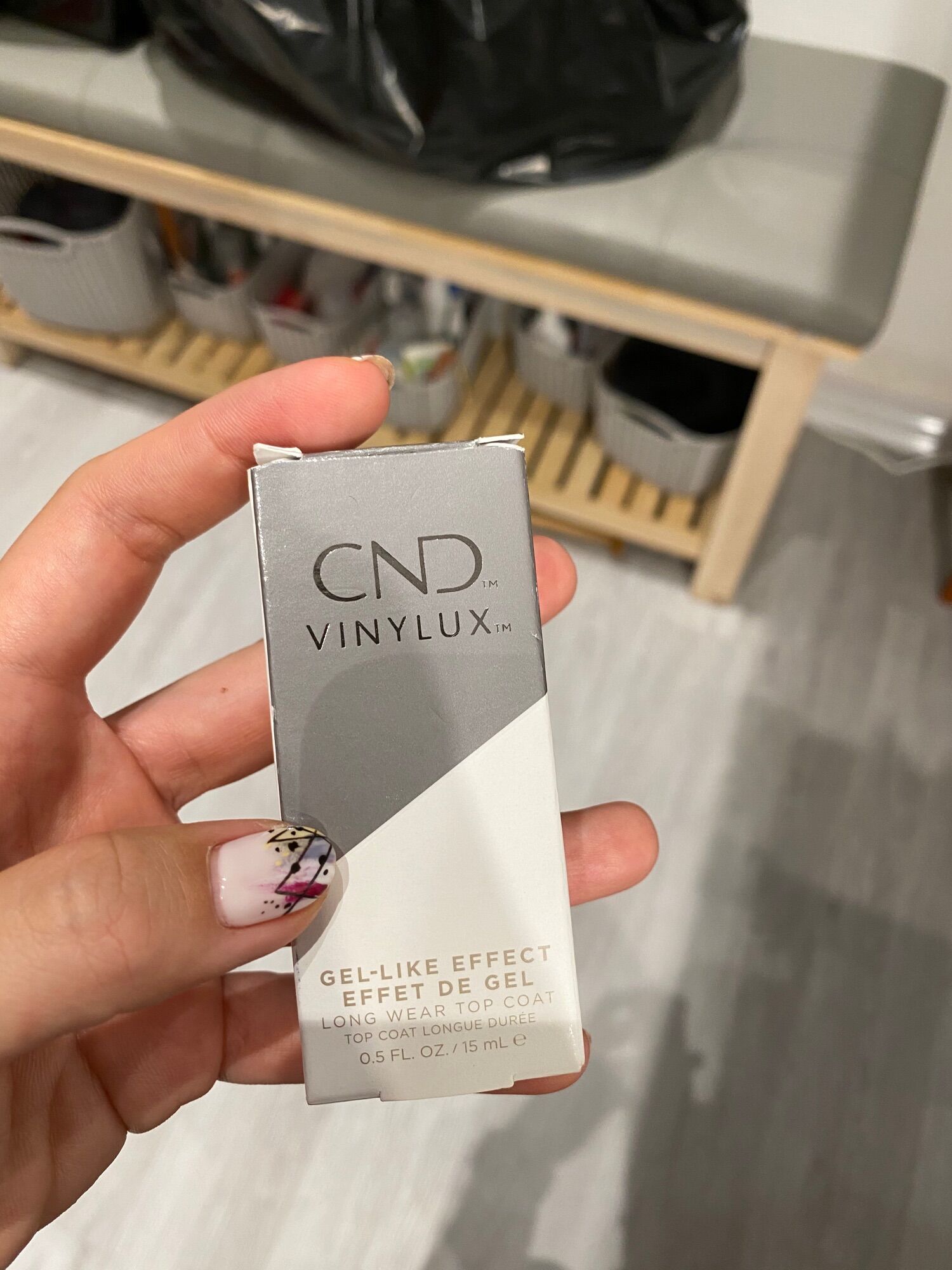 Topcoat CND Vinylux sơn phủ bóng dành cho sơn thường, bóng đẹp như sơn gel