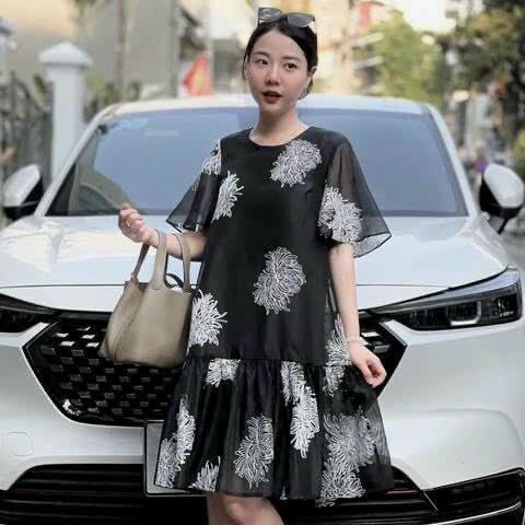 Vải tơ thêu hoa cúc có 3 màu
