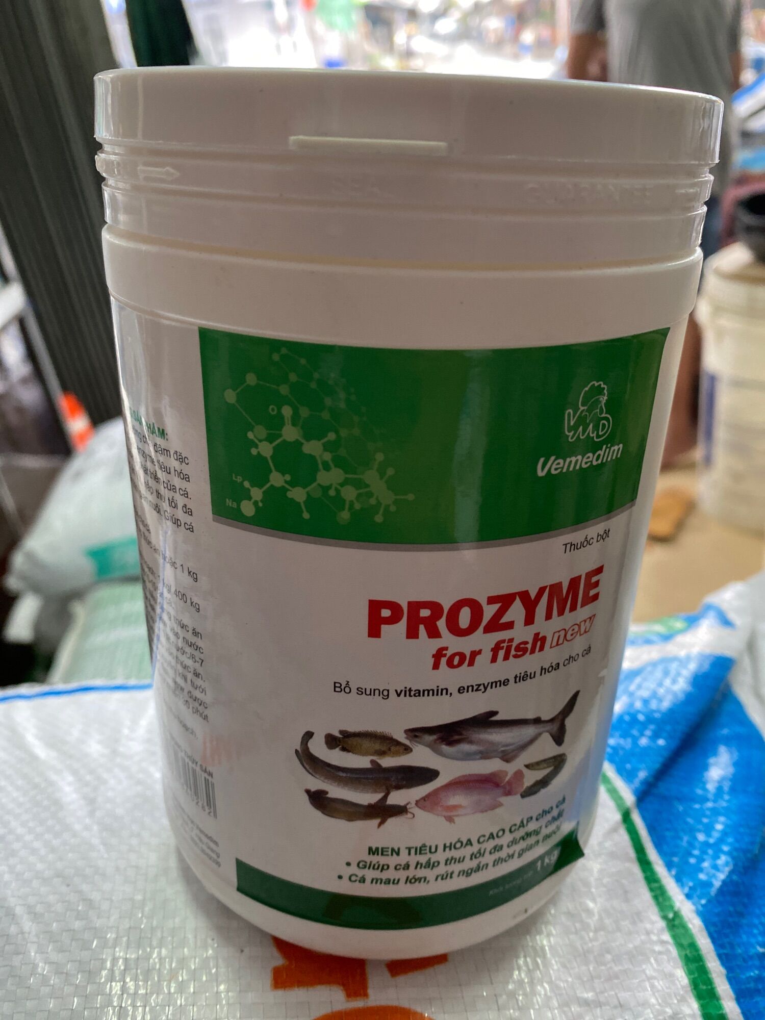 Men tiêu hoá cao cấp cho cá giúp cá hấp thu tối đa dưỡng chất cá mau lớn rút ngắn thời gian nuôi prozyme 1kg