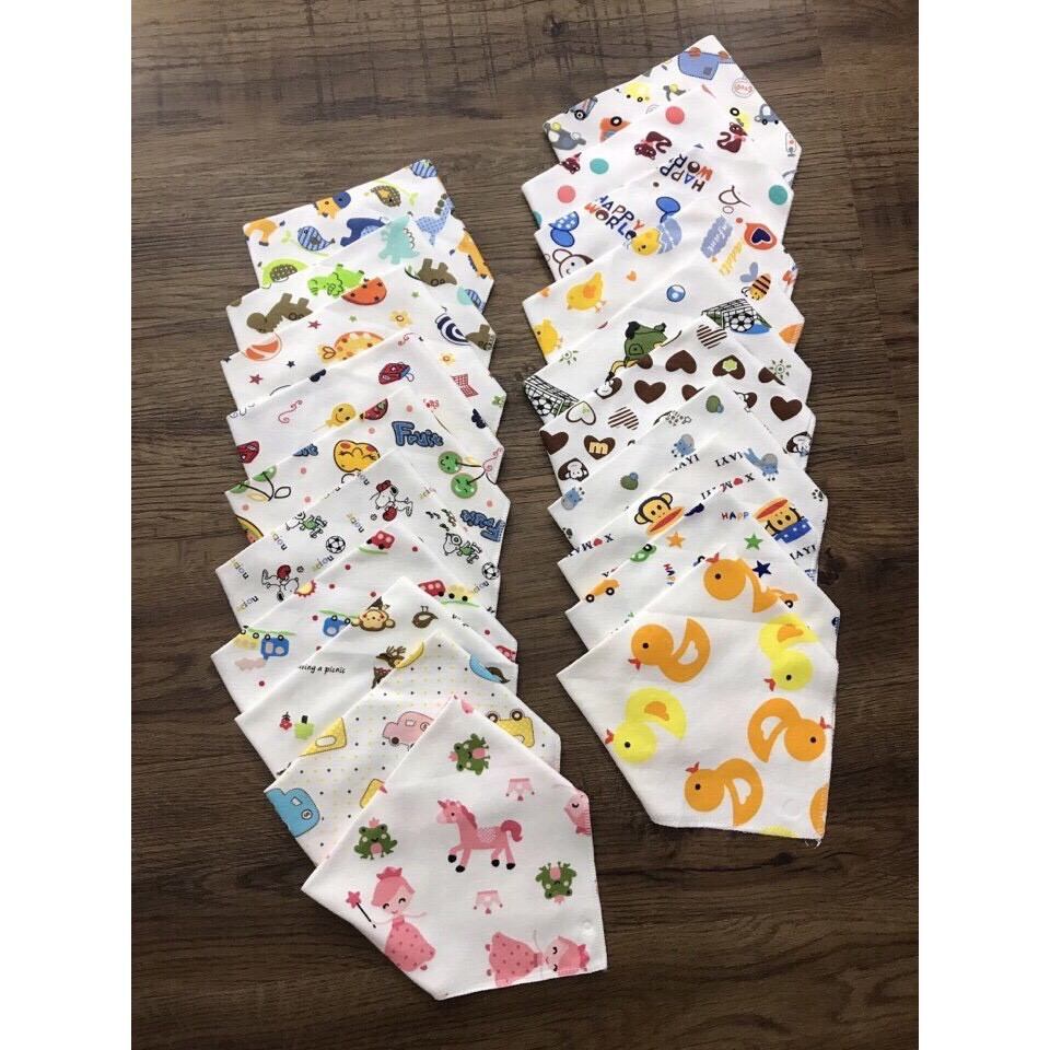 Set 5 yếm xô quàng cổ cho bé có nút bấm