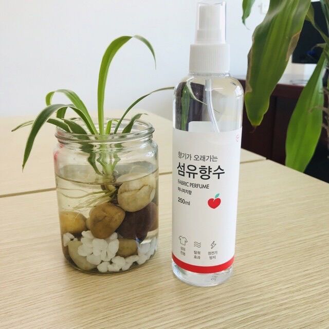 Set 3 _Xịt Thơm Quần Áo Fabric Ferfume 250ml Hàn Quốc