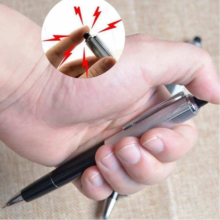 Bút điện giật trêu đùa bạn