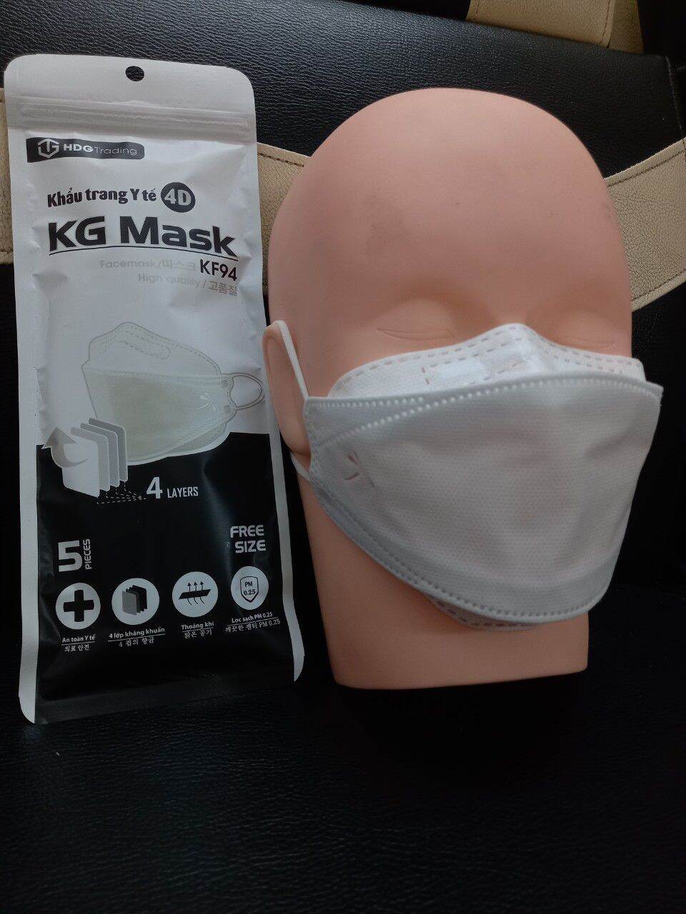 Khẩu trang 4D KG Mask KF94.➩Quy cách đóng gói : 1 túi 5 chiếc
➩Mô tả sản phẩm 
✔ 1 lớp giấy lọc kháng khuẩn, 3 lớp vải SMS kháng khuẩn 
✔ Ngăn chặn khói bụi, vi khuẩn, bảo vệ hệ hô hấp.

✔ Chất liệu vải không dệt tự nhiên, mềm mịn, không thấm nước.