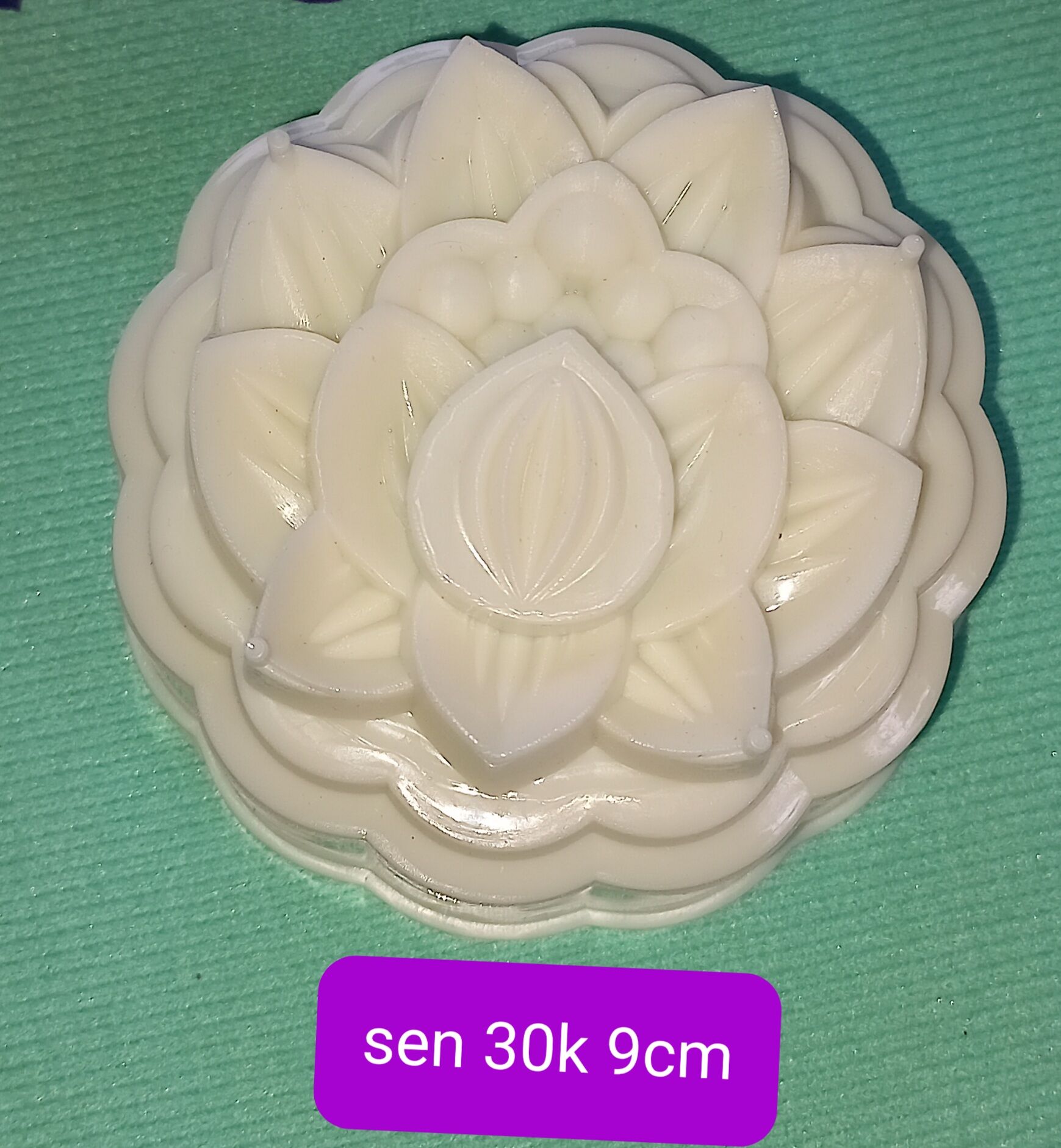 Khuôn trung thu sen 9cm đổ rau câu