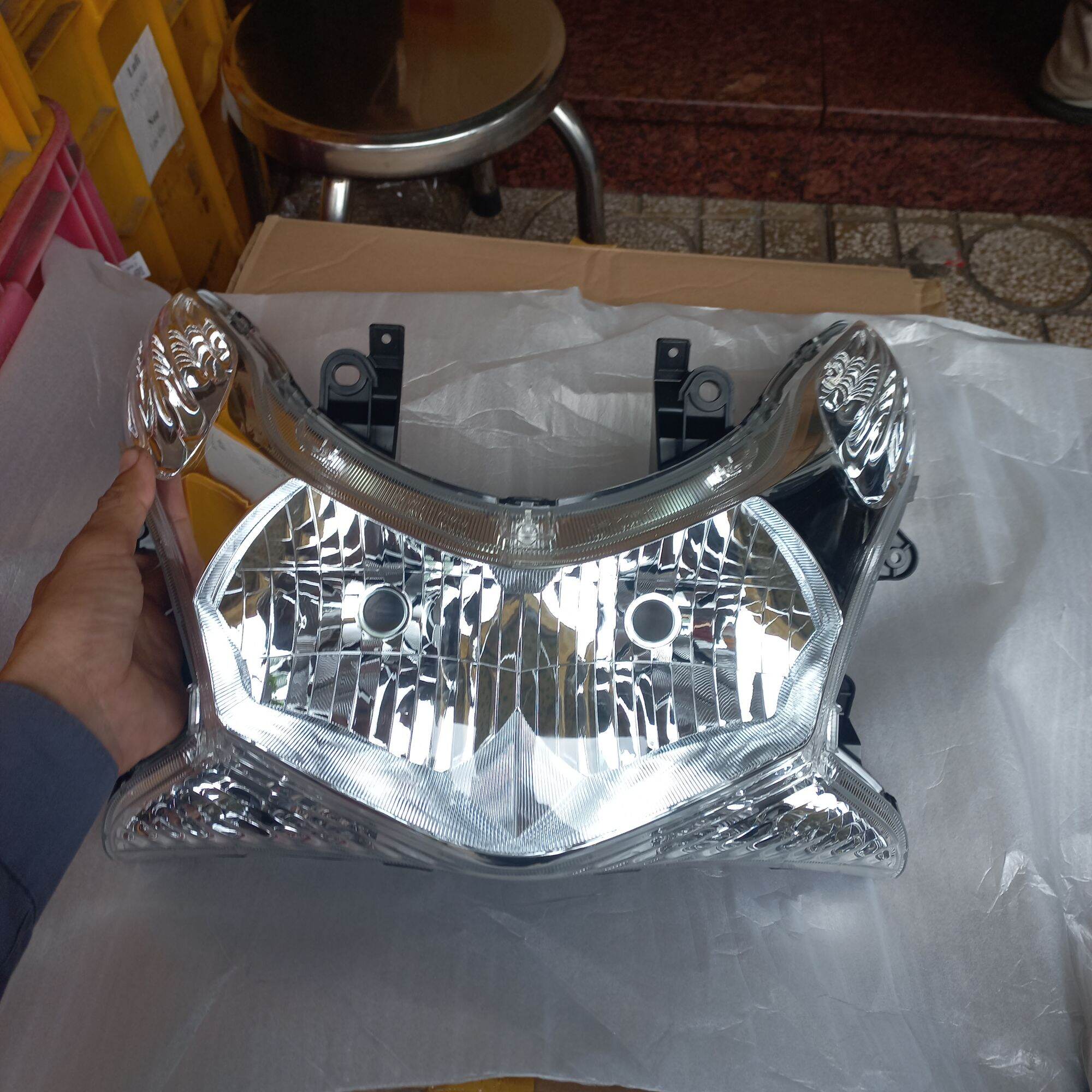 Pha đèn Pcx 2010 Thái