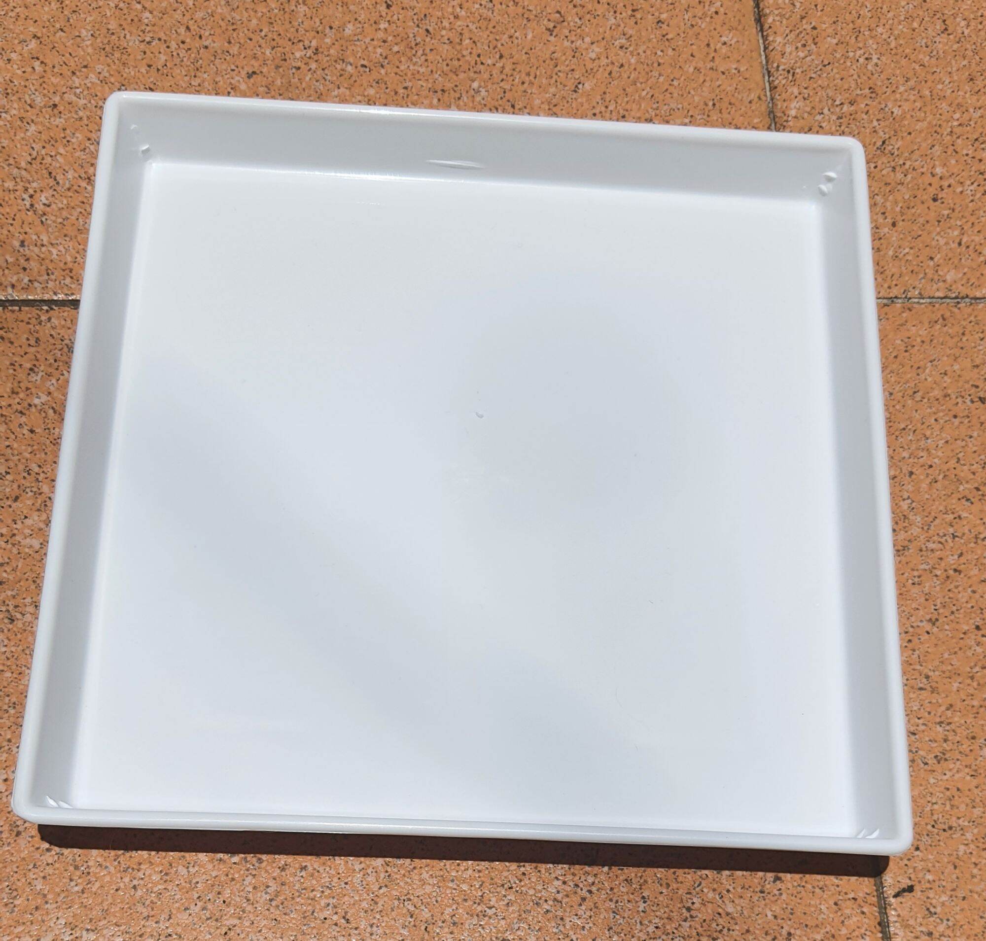 Dĩa lót chậu cây vuông 20cm