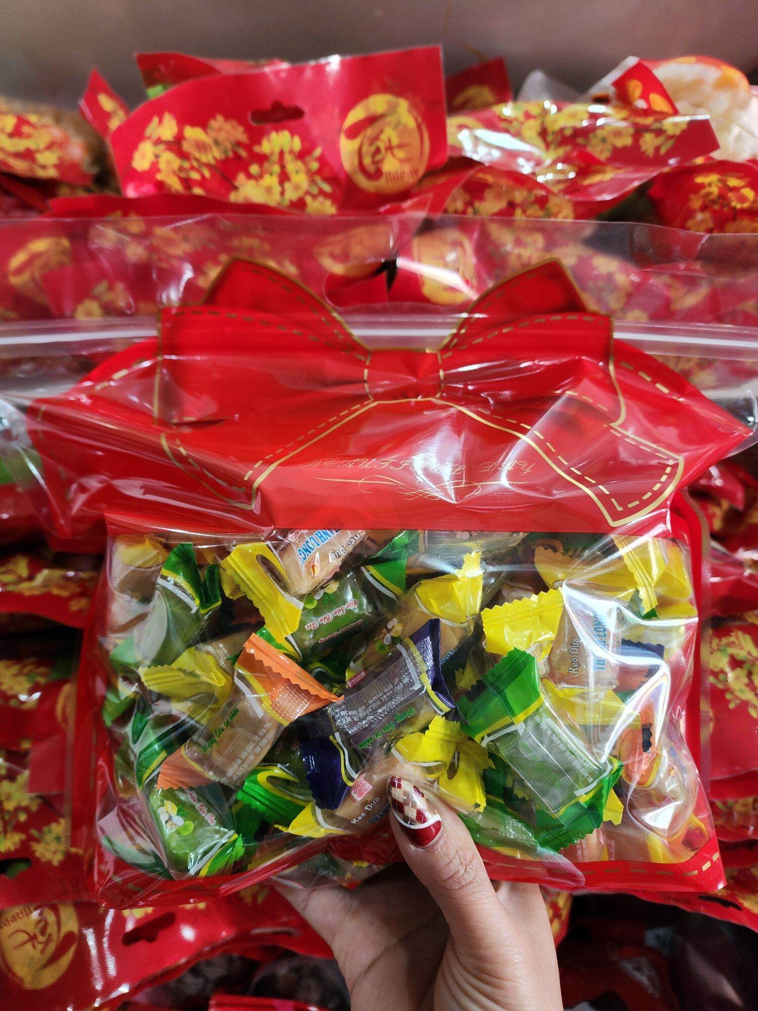 KẸO DỪA THẬP CẨM  (Thanh Long) túi nơ đỏ 500g