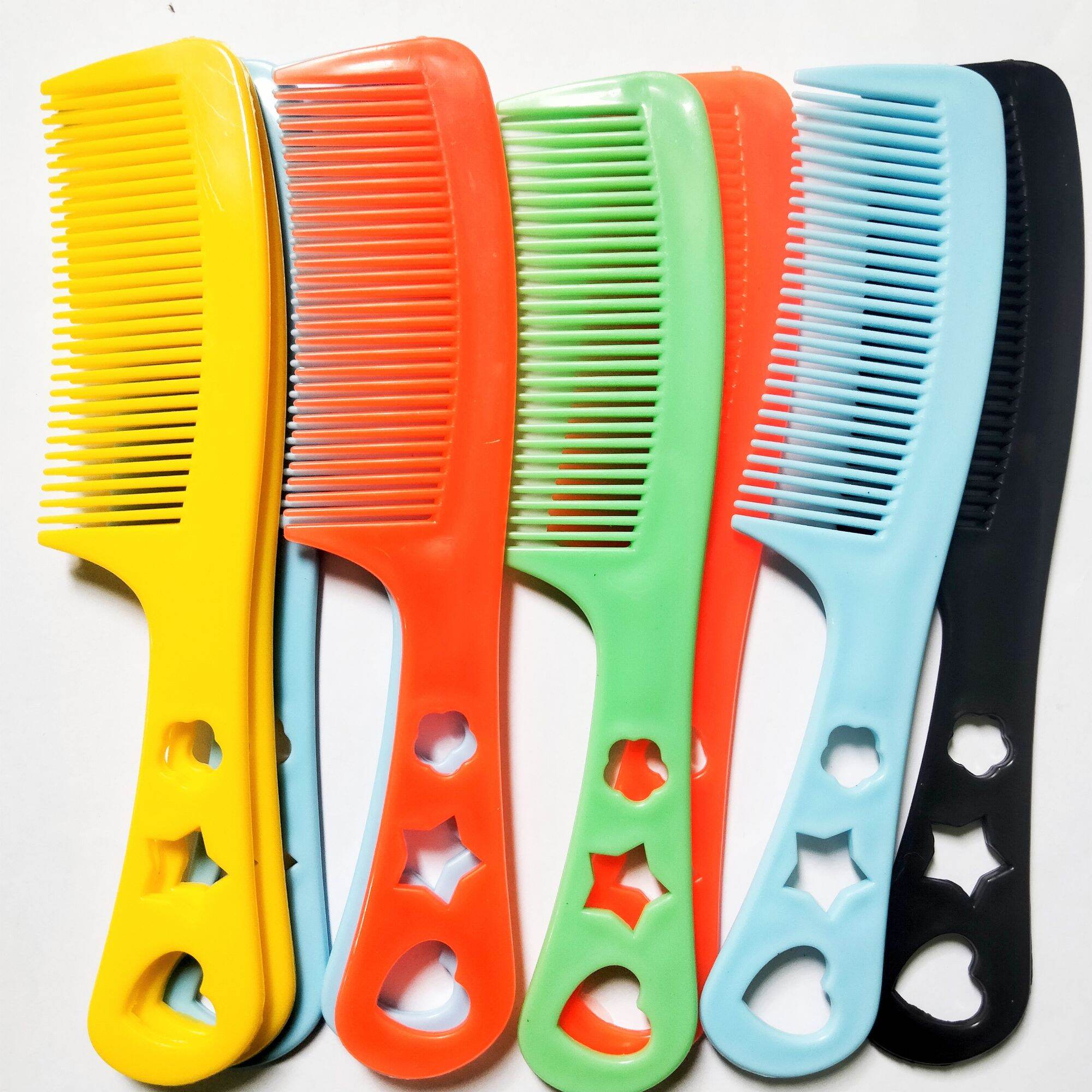 lược chải tóc gồm 10 chiếc đủ màu được làm từ nhựa dẻo siêu bền cao cấp