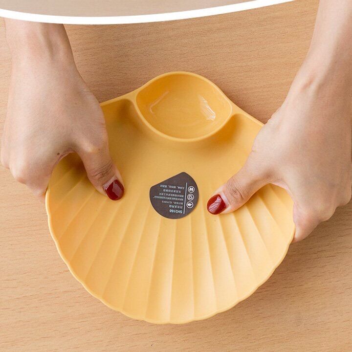 Đĩa nhựa đựng thức ăn hình vỏ sò