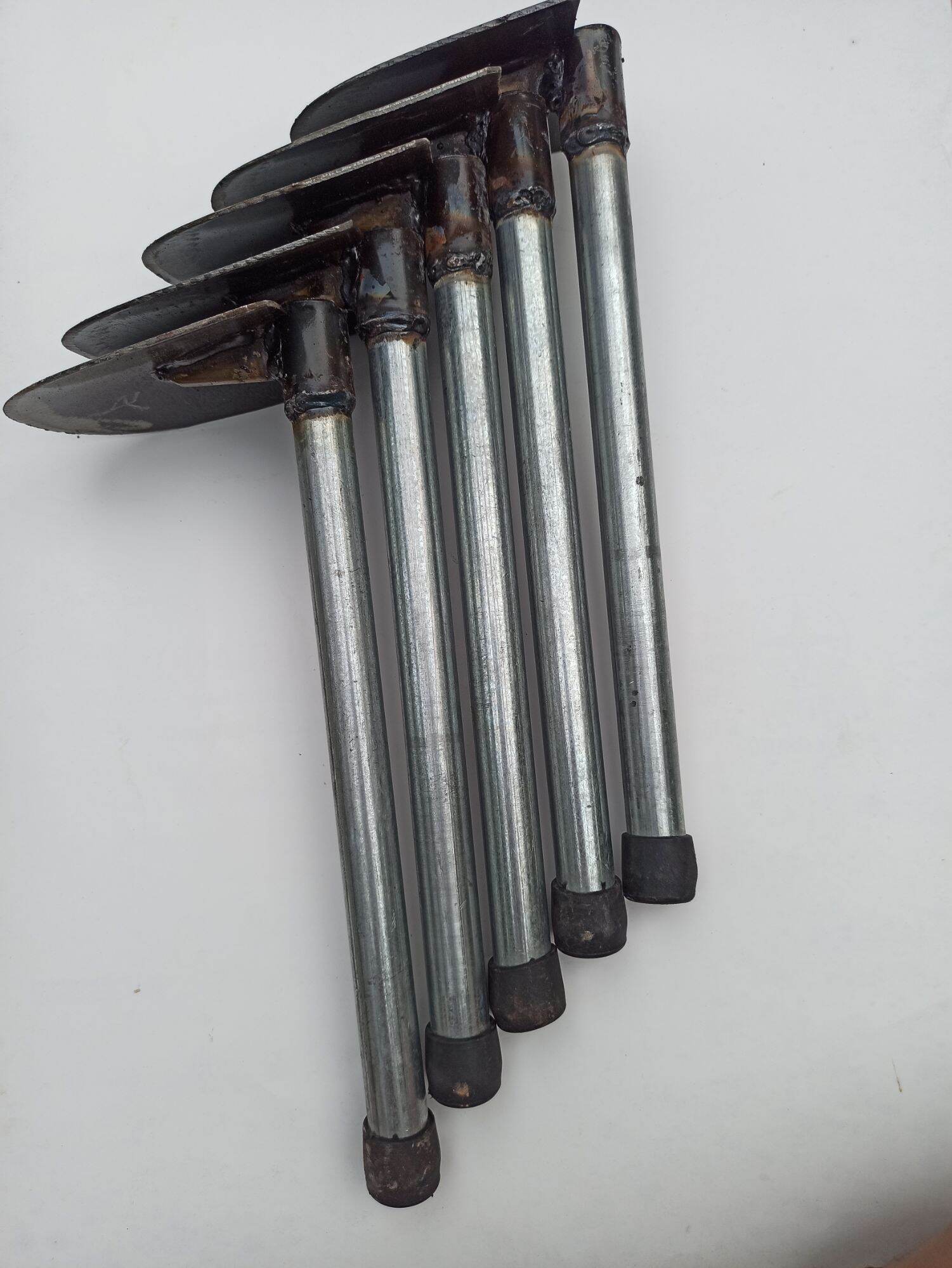 Cuốc nhỏ làm vườn xới cỏ dài 40cm